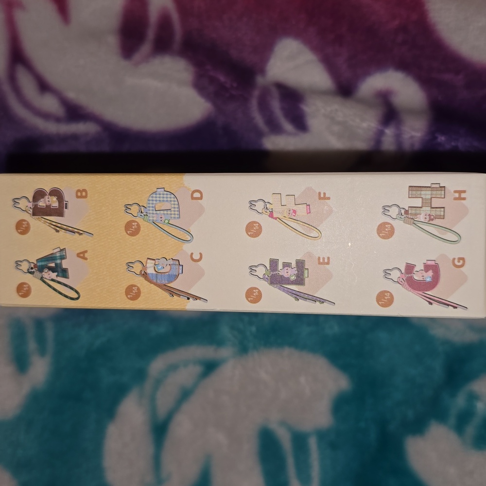 Pop Mart Pin for Love Pendant - Letter K - Picture 3 of 7